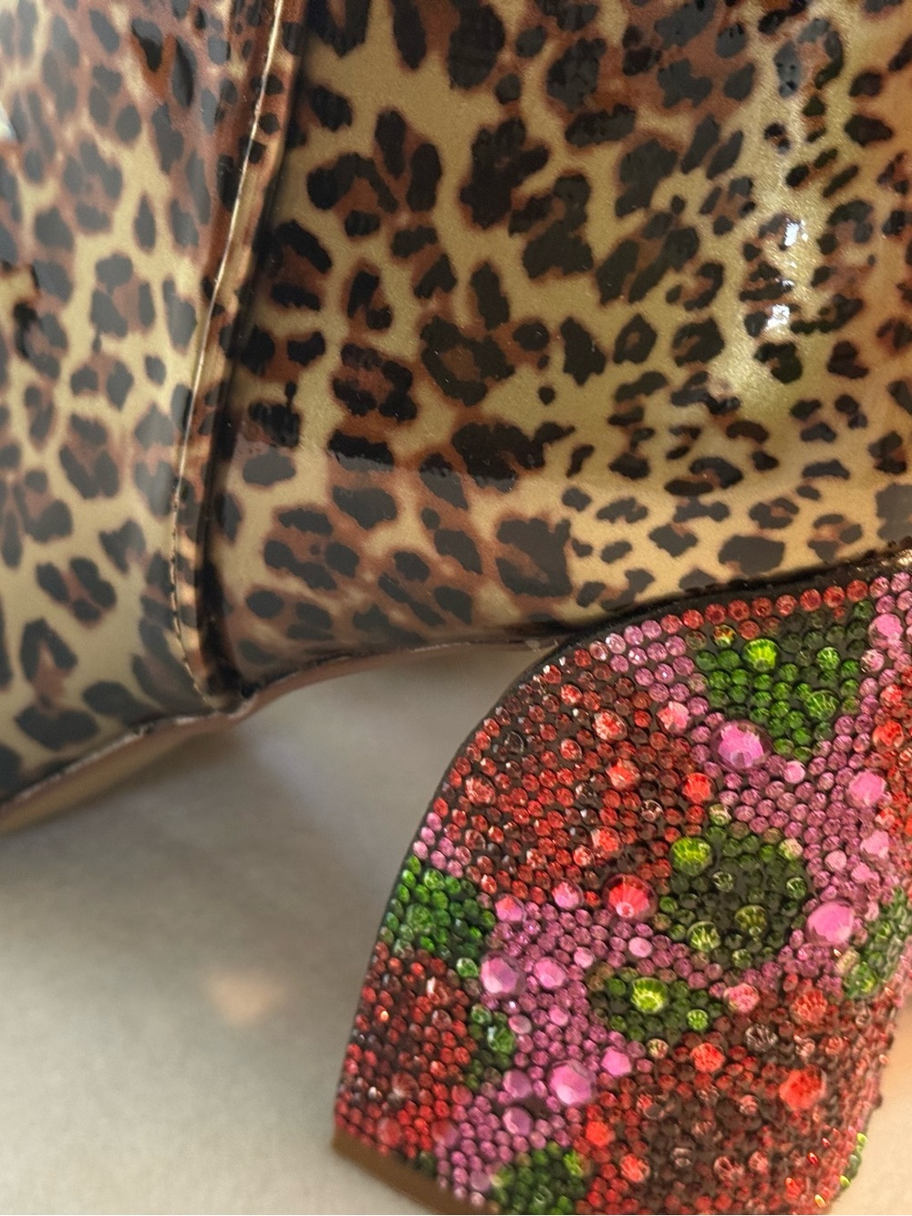 New Betsey Johnson Jackyy Leopard Ankle Boots wi/Rhinstone Block Heel. 7.5M - Picture 10 of 10